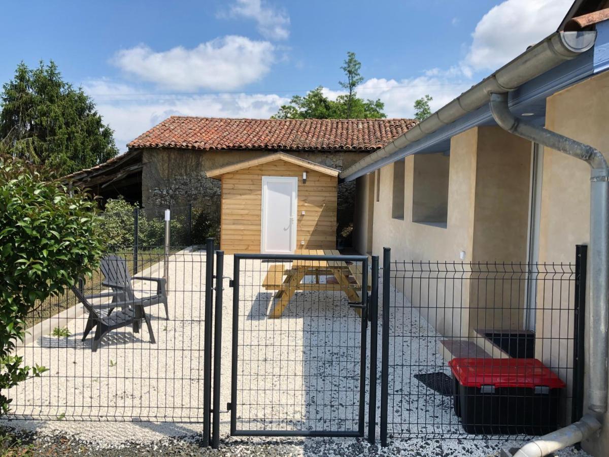 La Petite Ferme De Pouillon - Parc Animalier - Aire De Loisirs Acomodação com café da manhã Exterior foto