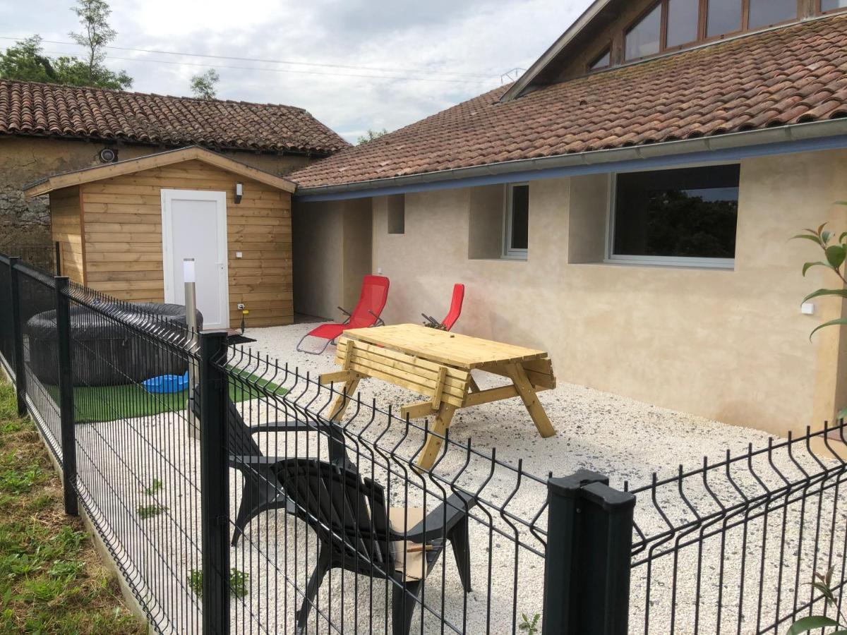La Petite Ferme De Pouillon - Parc Animalier - Aire De Loisirs Acomodação com café da manhã Exterior foto