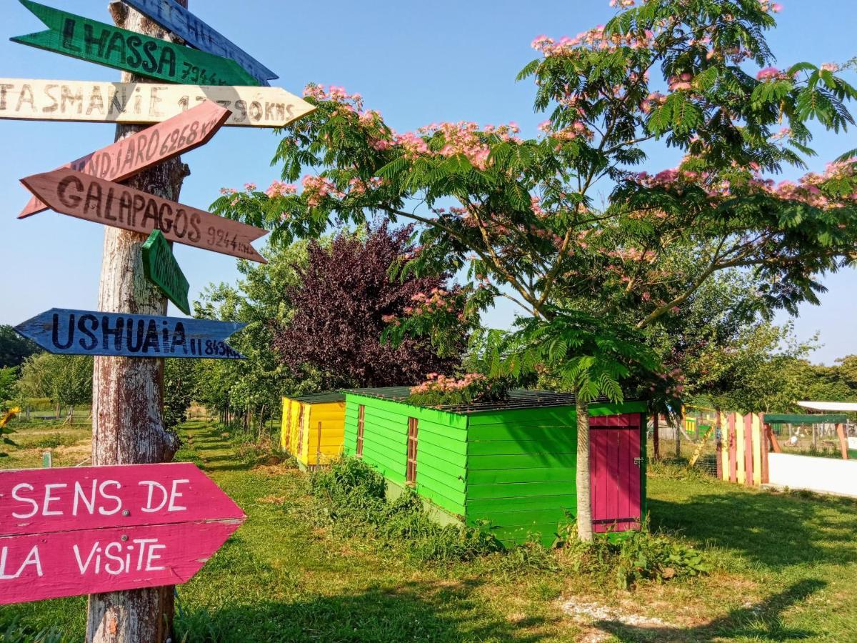 La Petite Ferme De Pouillon - Parc Animalier - Aire De Loisirs Acomodação com café da manhã Exterior foto